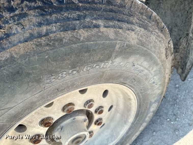 image for item DT0731 1998 Mack RD688S dump truck