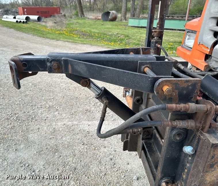 image for item DT0732 2001 Sterling LT9500 dump truck