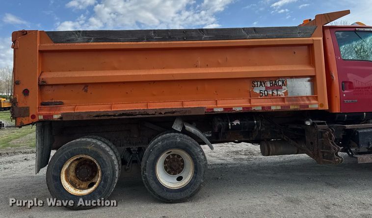 image for item DT0732 2001 Sterling LT9500 dump truck