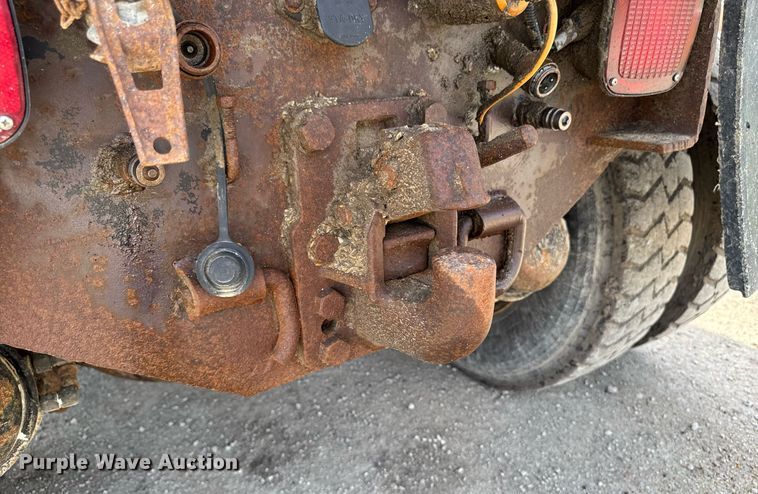 image for item DT0732 2001 Sterling LT9500 dump truck