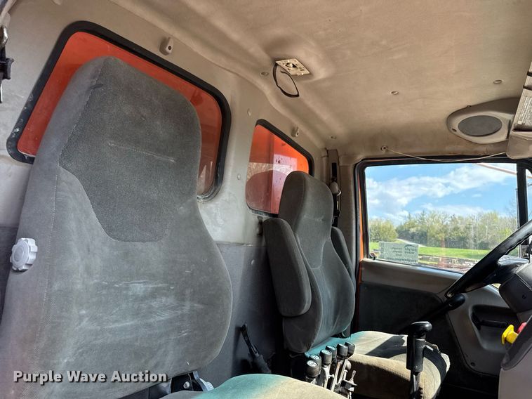 image for item DT0732 2001 Sterling LT9500 dump truck