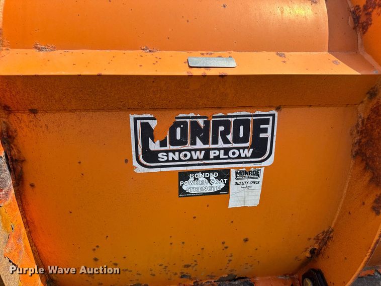 image for item DT0732 2001 Sterling LT9500 dump truck