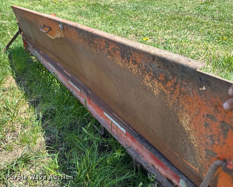 image for item DT0733 2000 International 4700 dump truck