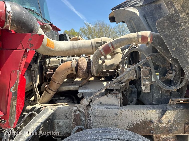 image for item DT0734 1999 Mack RD688S dump truck