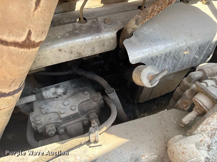 image for item DT0734 1999 Mack RD688S dump truck