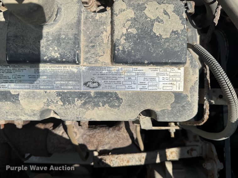 image for item DT0734 1999 Mack RD688S dump truck