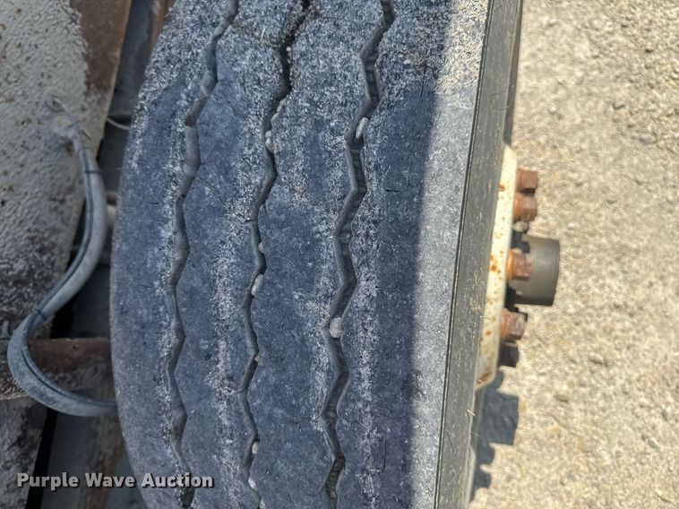 image for item DT0734 1999 Mack RD688S dump truck