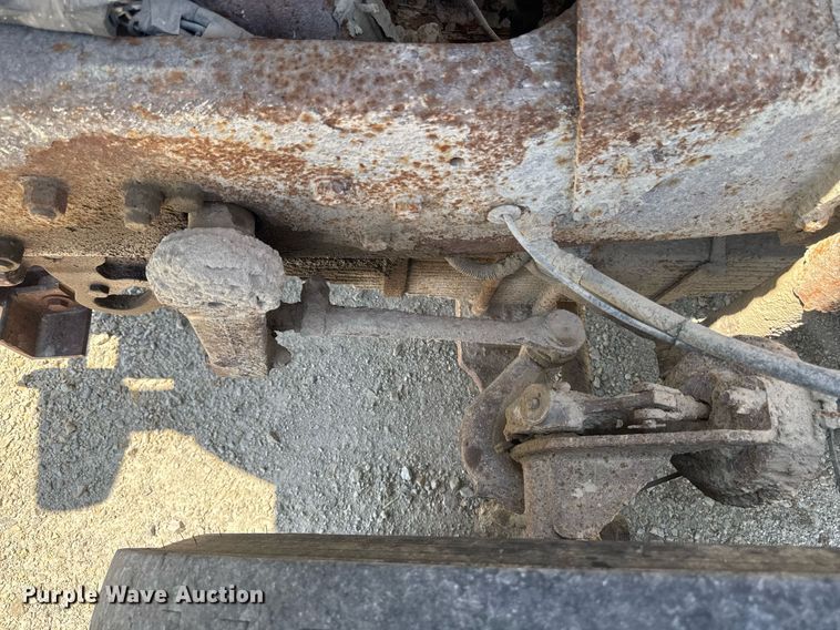 image for item DT0734 1999 Mack RD688S dump truck