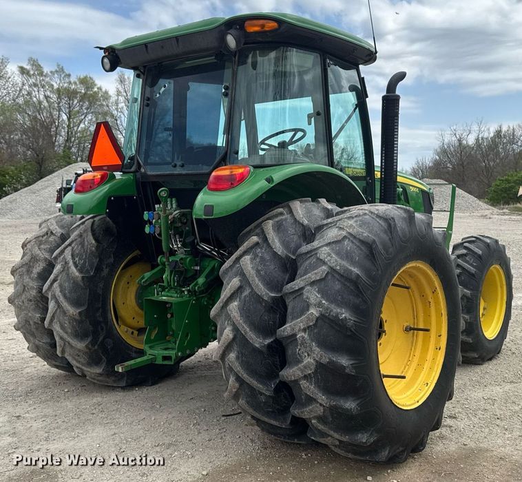 image for item DT0735 2017 John Deere 5100E MFWD tractor