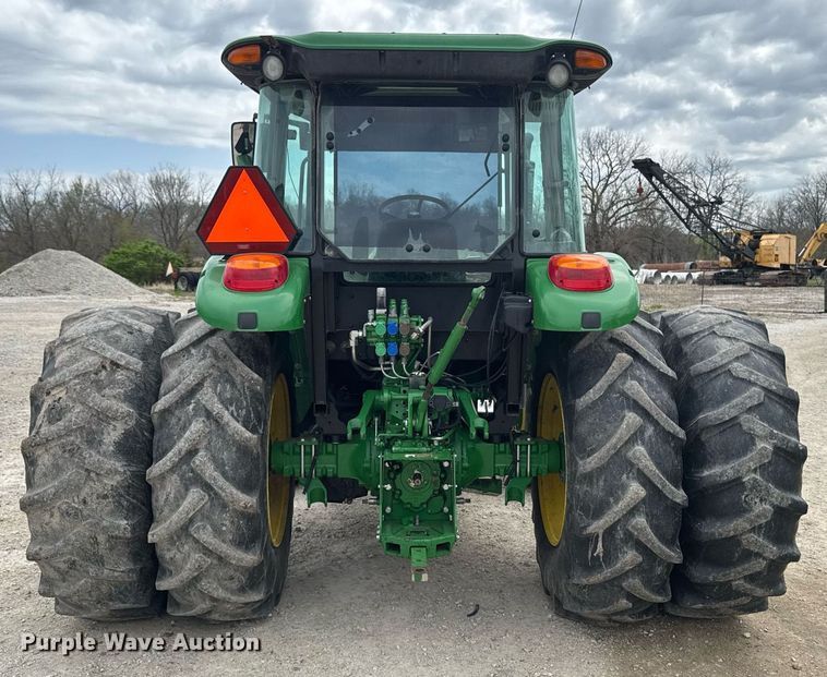 image for item DT0735 2017 John Deere 5100E MFWD tractor