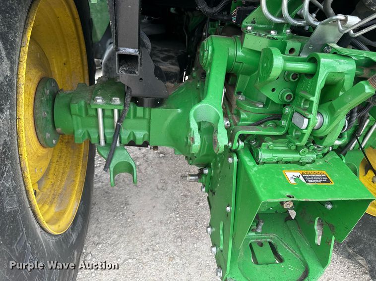 image for item DT0735 2017 John Deere 5100E MFWD tractor