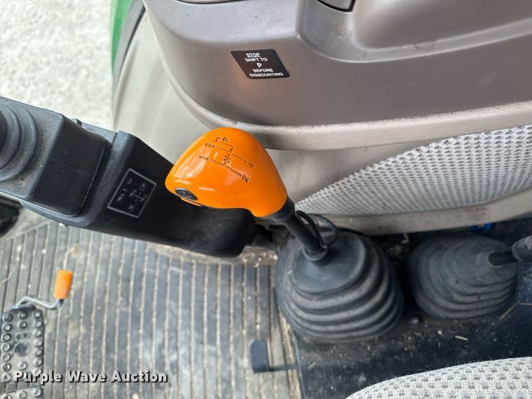 image for item DT0735 2017 John Deere 5100E MFWD tractor