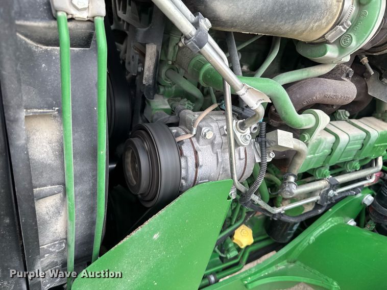 image for item DT0735 2017 John Deere 5100E MFWD tractor