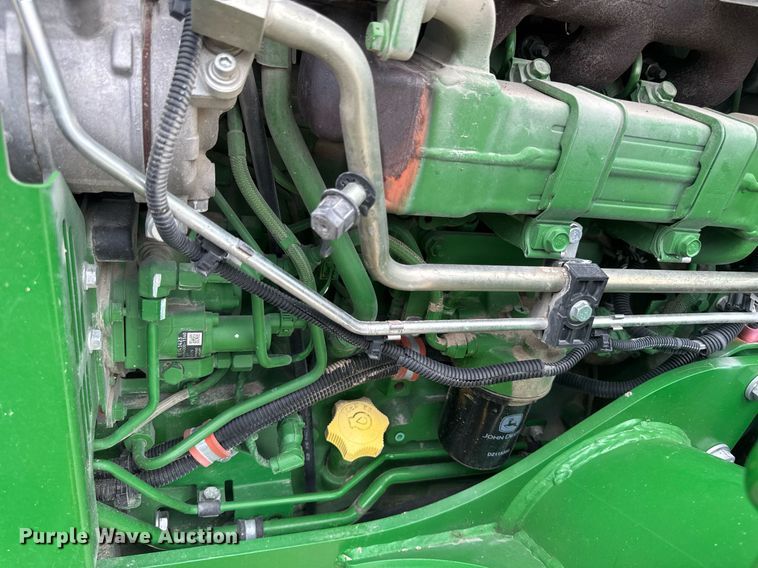 image for item DT0735 2017 John Deere 5100E MFWD tractor