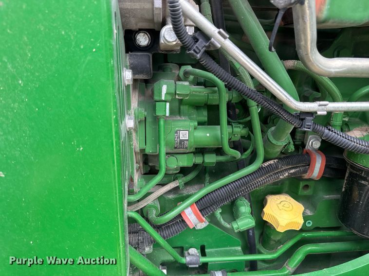 image for item DT0735 2017 John Deere 5100E MFWD tractor