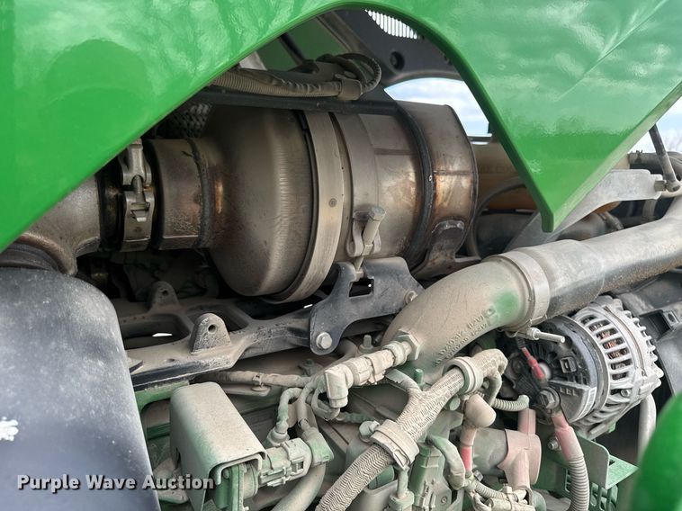 image for item DT0735 2017 John Deere 5100E MFWD tractor