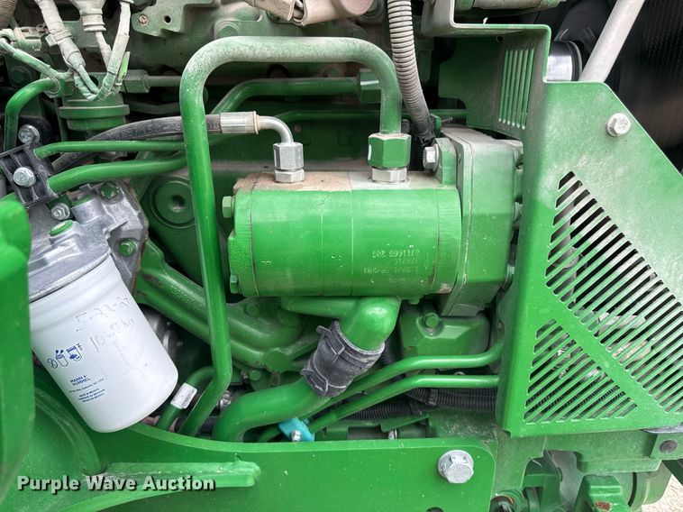 image for item DT0735 2017 John Deere 5100E MFWD tractor