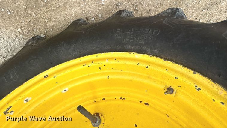 image for item DT0735 2017 John Deere 5100E MFWD tractor