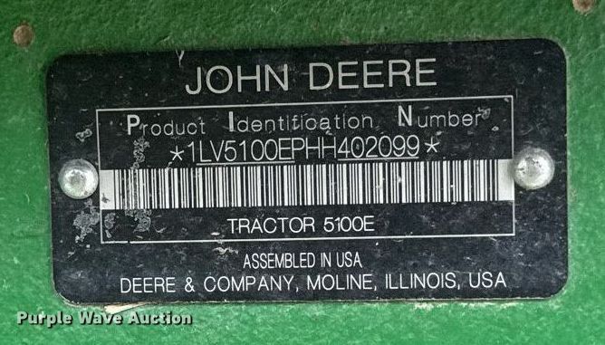 image for item DT0735 2017 John Deere 5100E MFWD tractor