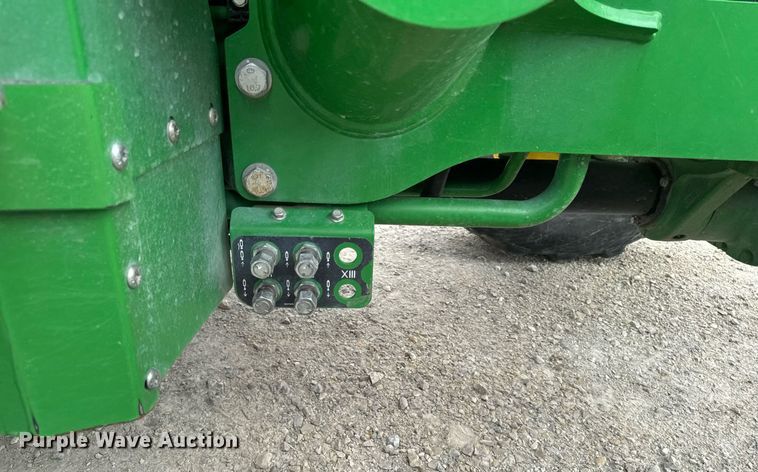 image for item DT0736 2017 John Deere 5100E MFWD tractor