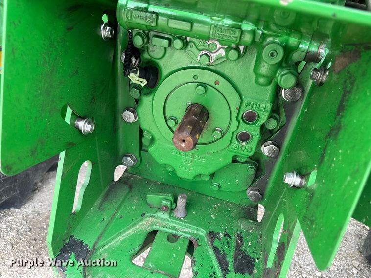 image for item DT0736 2017 John Deere 5100E MFWD tractor