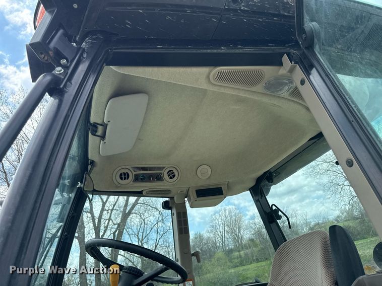 image for item DT0736 2017 John Deere 5100E MFWD tractor