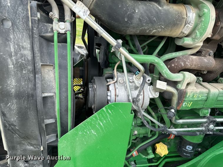 image for item DT0736 2017 John Deere 5100E MFWD tractor
