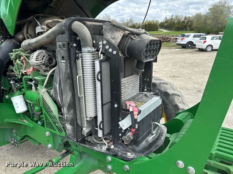 image for item DT0736 2017 John Deere 5100E MFWD tractor