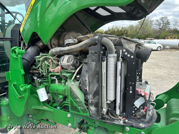 image for item DT0736 2017 John Deere 5100E MFWD tractor