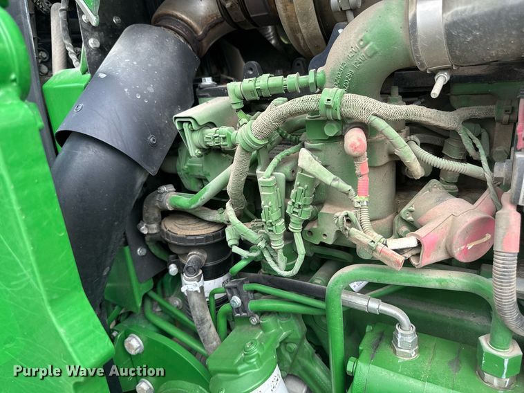 image for item DT0736 2017 John Deere 5100E MFWD tractor