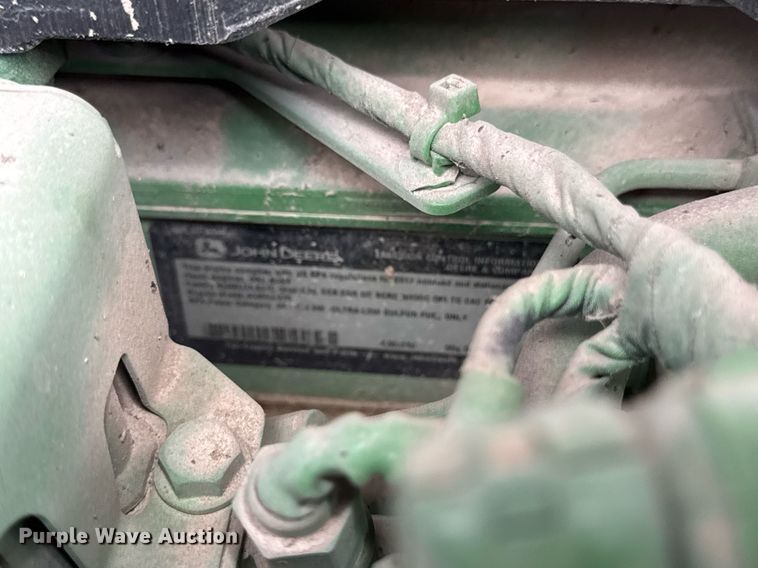 image for item DT0736 2017 John Deere 5100E MFWD tractor