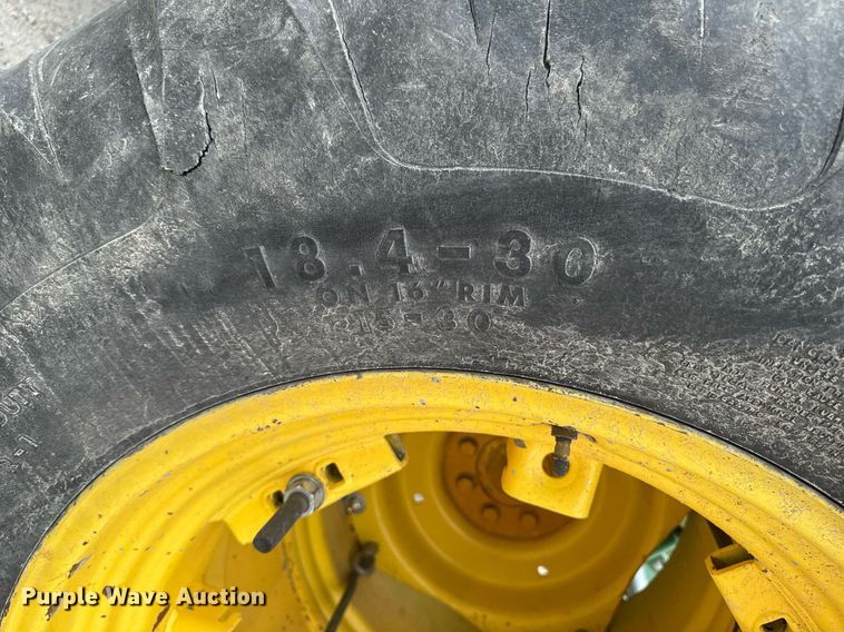 image for item DT0736 2017 John Deere 5100E MFWD tractor