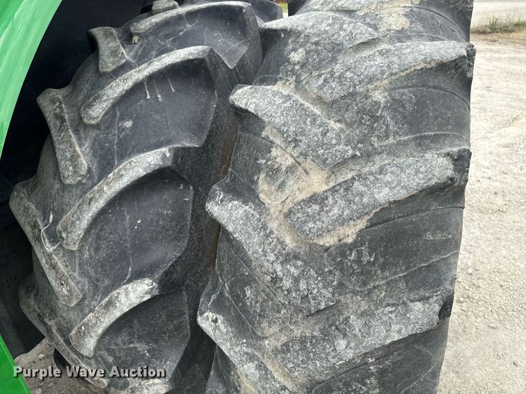 image for item DT0736 2017 John Deere 5100E MFWD tractor