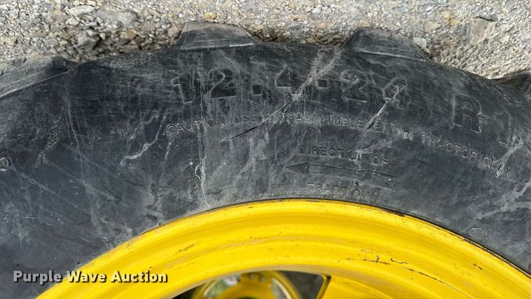 image for item DT0736 2017 John Deere 5100E MFWD tractor