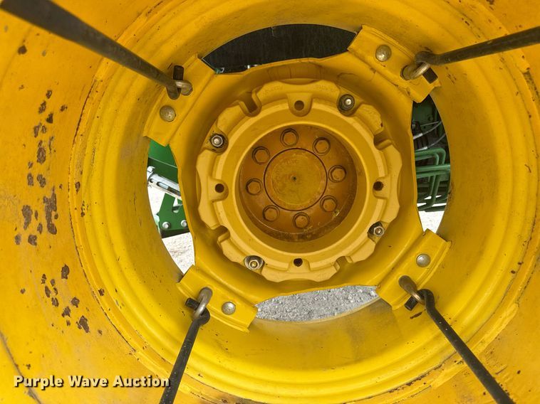 image for item DT0736 2017 John Deere 5100E MFWD tractor