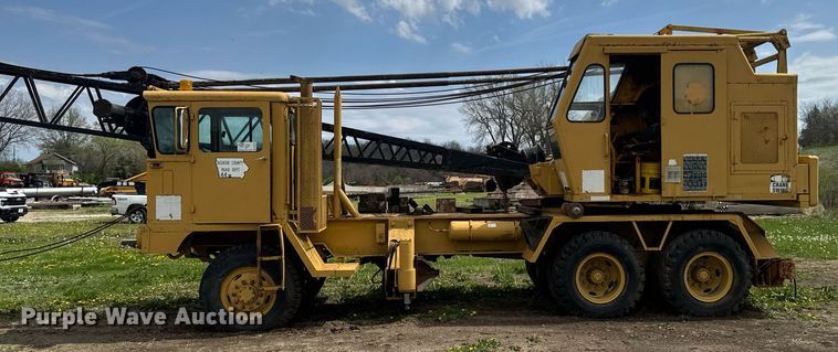 image for item DT0737 1982 Little Giant 48 crane