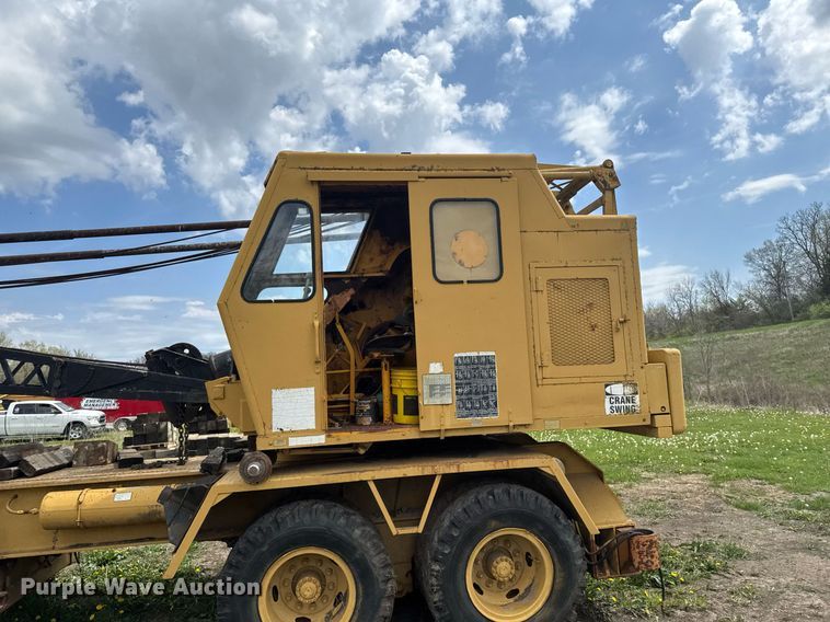 image for item DT0737 1982 Little Giant 48 crane