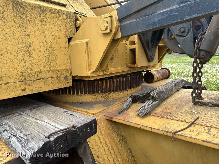 image for item DT0737 1982 Little Giant 48 crane