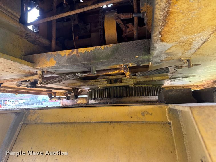 image for item DT0737 1982 Little Giant 48 crane