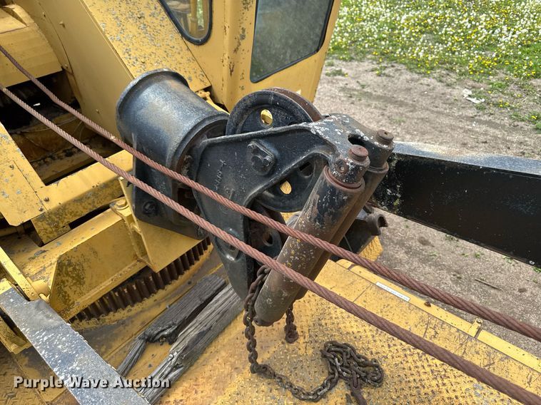 image for item DT0737 1982 Little Giant 48 crane