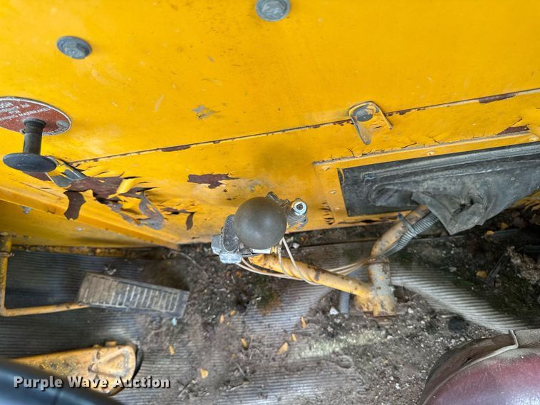 image for item DT0737 1982 Little Giant 48 crane