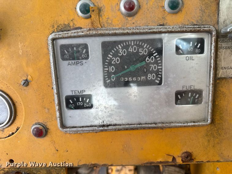 image for item DT0737 1982 Little Giant 48 crane