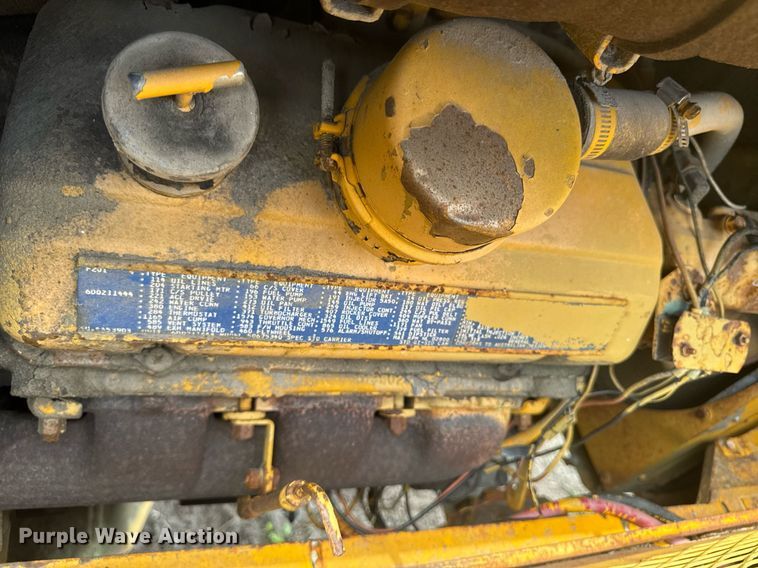 image for item DT0737 1982 Little Giant 48 crane