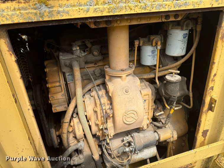 image for item DT0737 1982 Little Giant 48 crane