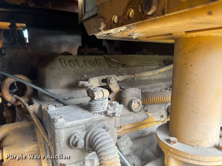 image for item DT0737 1982 Little Giant 48 crane