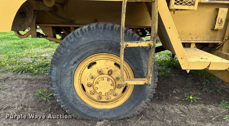 image for item DT0737 1982 Little Giant 48 crane