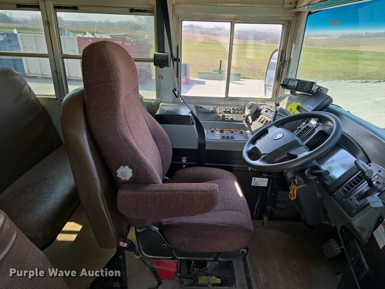 image for item DT6788 2008 Blue Bird Vision school bus