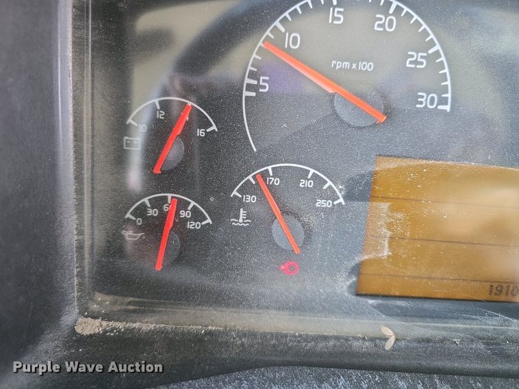 image for item DT6788 2008 Blue Bird Vision school bus