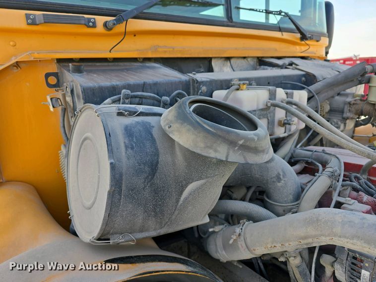 image for item DT6788 2008 Blue Bird Vision school bus