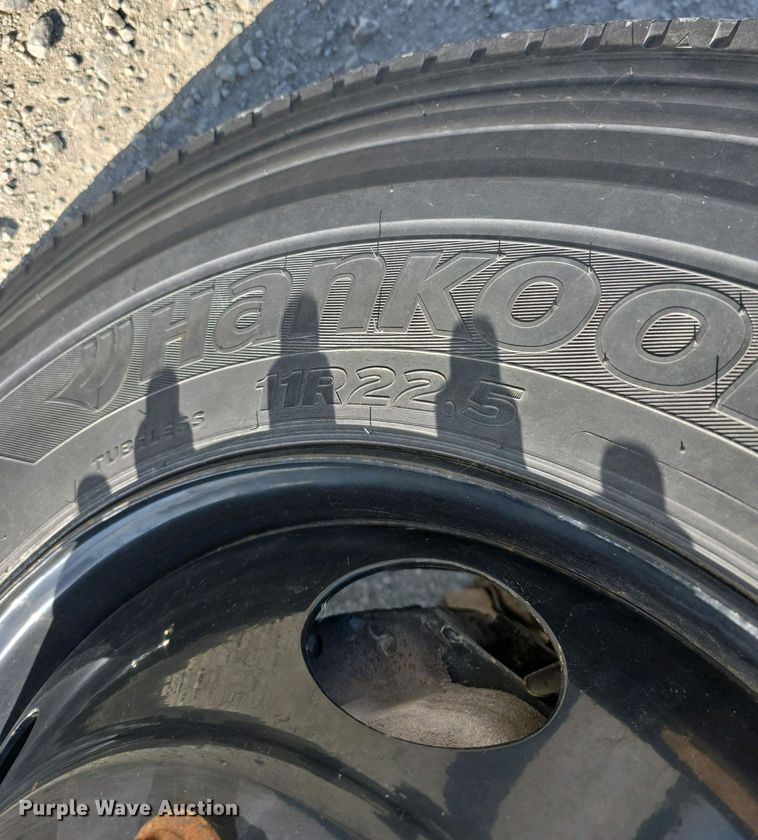 image for item DT6788 2008 Blue Bird Vision school bus